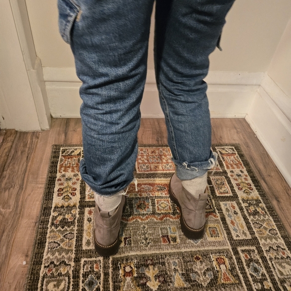 NEW Brown Tan Suede Zip Up Chelsea Lug Boot -- Size 6.5 - Picture 14 of 16